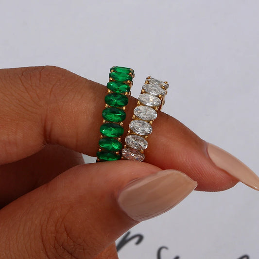 2023 New Wedding Party Oval Shape Zircon Rings For Ladies Prong Setting Clear Crystal Emeraled Green Women's Baguette Ring